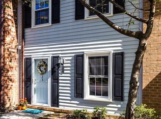 5723 Independence Cir, Alexandria, VA 22312