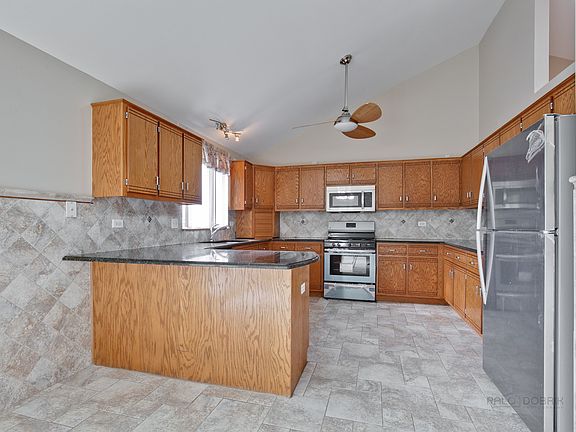 5th image of 5051 Imperial Dr