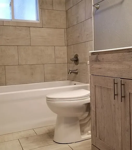1504 Richmond Rd NE — Photo 13