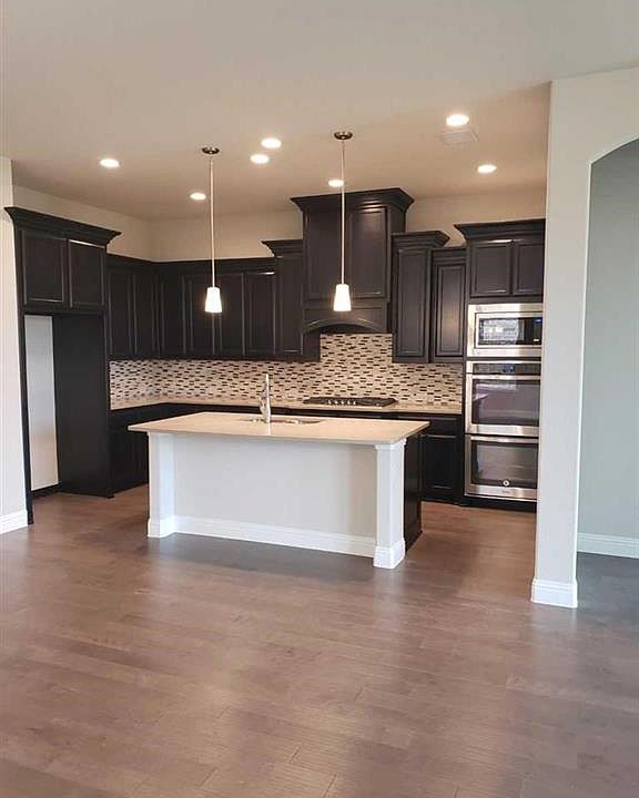 1st image of 5716 Amphora Ave