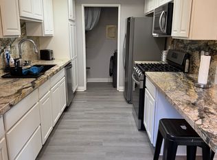 17681 Sergio Cir APT 102, Huntington Beach, CA 92647
