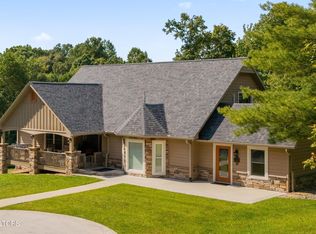 2366 Mayland Rd, Crossville, TN 38571