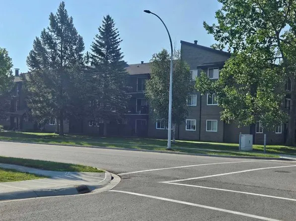 5611 N 10th Ave #308A, Edson, AB T7E 1R4