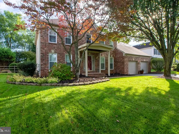 15338 Oakmere Pl, Centreville, VA 20120
