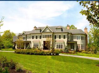 22 Heathcliff Rd, Rumson, NJ 07760