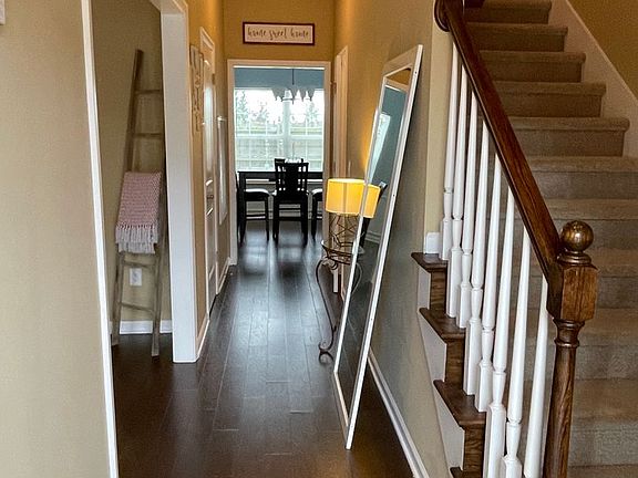 2nd image of 2419 New Holland Cir