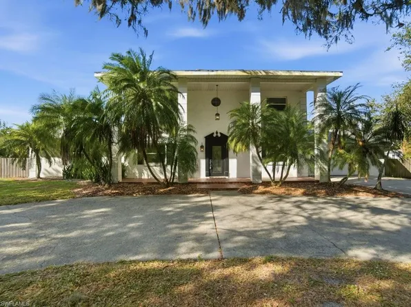 4920 Shady River Ln, Fort Myers, FL 33905