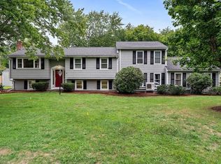34 Dillingham Way, Hanover, MA 02339