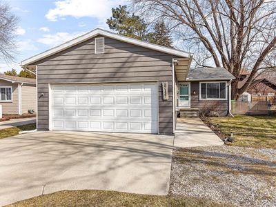 37137 Jefferson Ave, Harrison Township, MI, 48045