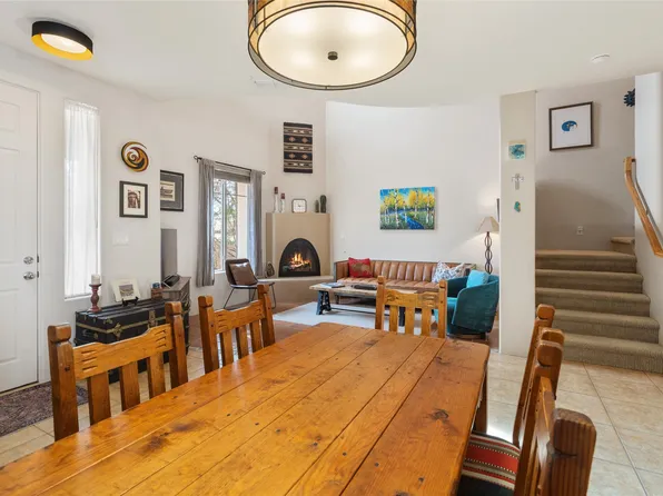 18 Emory Pass, Santa Fe, NM 87508