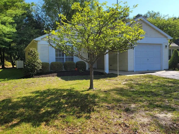 875 Westminster Dr, Vincentown, NJ 08088