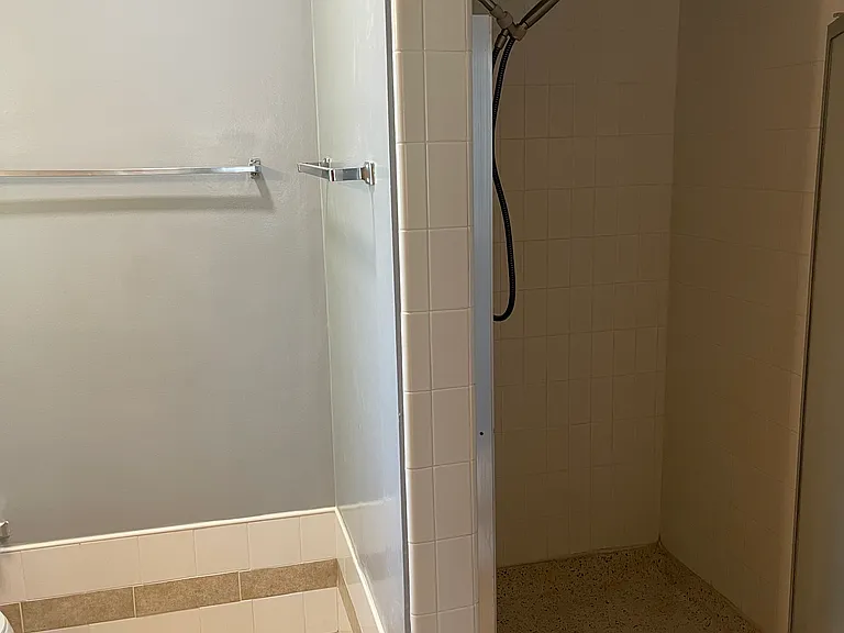 220 E Sierra Madre Blvd — Photo 13