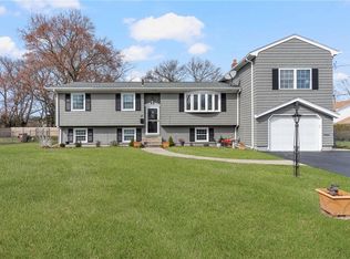 87 North St, Warwick, RI 02886