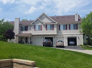 510 Fox Ridge Dr, Fox Lake, IL 60020