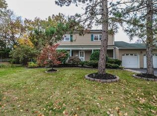 673 New Durham Rd, Metuchen, NJ 08840