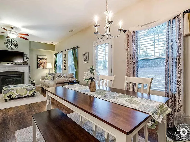 125 Golden Meadow Ct — Photo 6