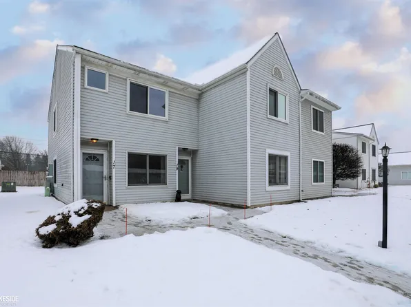 17 Rosebud Ln #26, Mount Clemens, MI 48043