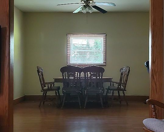 5th image of 1128 Roosevelt Ave