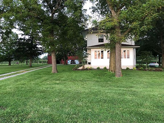 3rd image of 3266 N County Road 330e