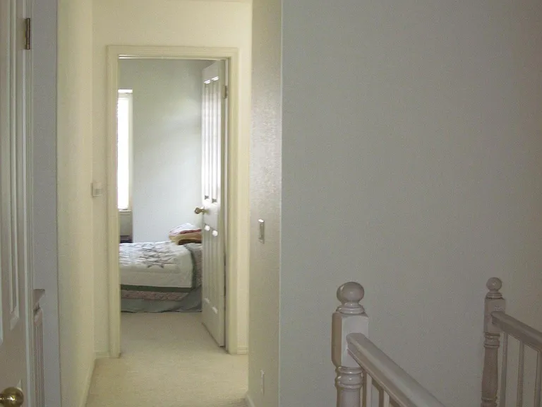 1049 Bell St #1 — Photo 6