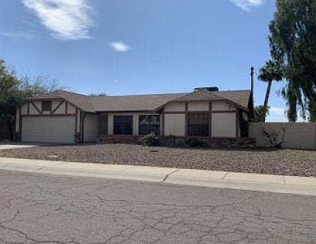 2nd image of 6023 W Juniper Ave