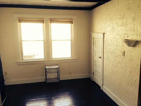 5th image of 134 Parker St