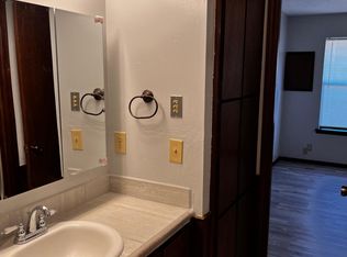 6001 Paramount Dr, Oklahoma City, OK 73162