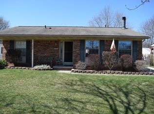 390 Westcott St, Westland, MI 48186