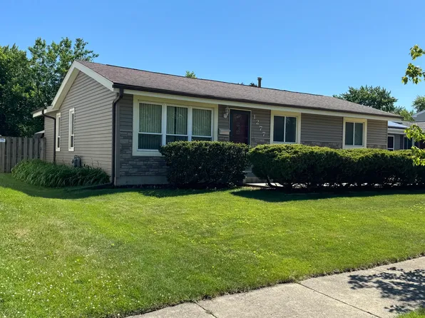 1277 Appletree Ln, Aurora, IL 60506