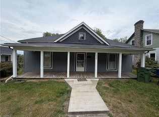 420 Junction St, Mount Airy, NC 27030