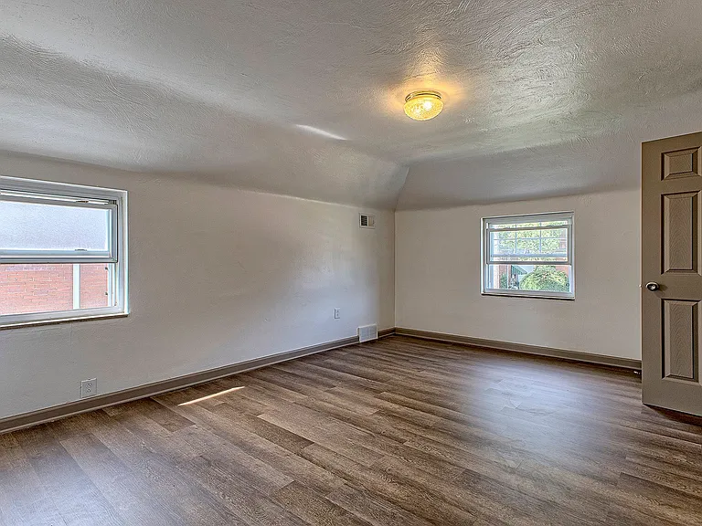 1524 Mansion Pl — Photo 14
