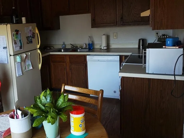 1515 Pinewood Ln #2 — Photo 4