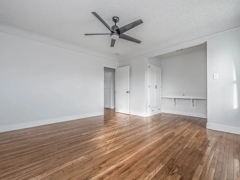 4067 Sutro Ave — Photo 15