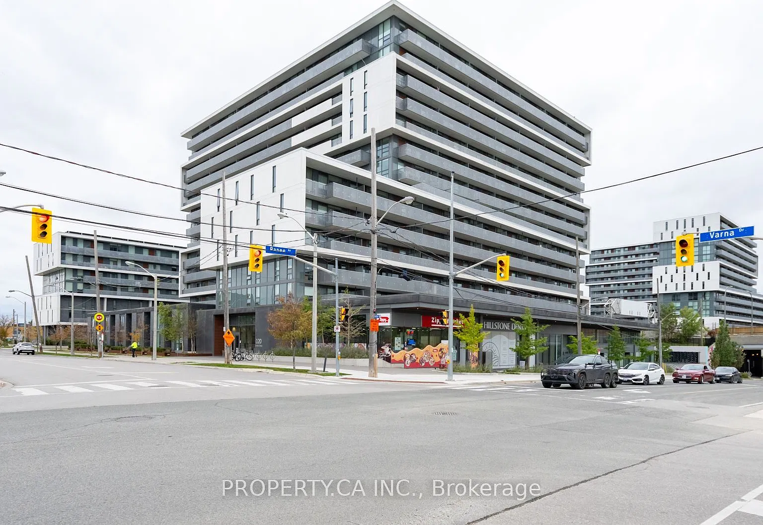 Yorkdale Condominiums II — Photo 2