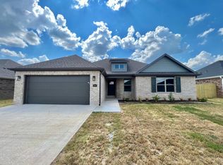 969 Arden St, Tontitown, AR 72762