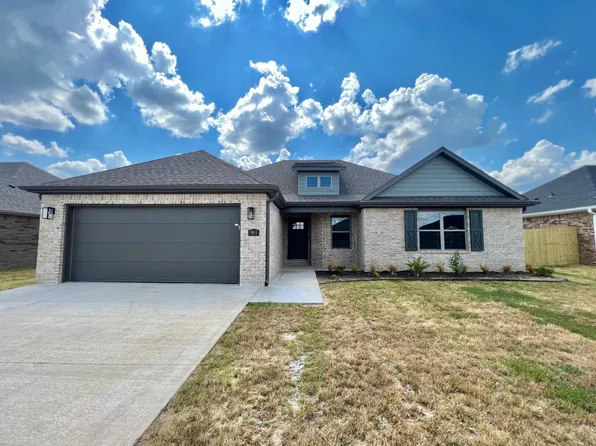 969 Arden St, Tontitown, AR 72762