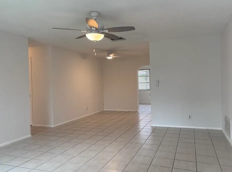 2 bed, 2.0 bath, 1243 sqft, $2,600 — Photo 2