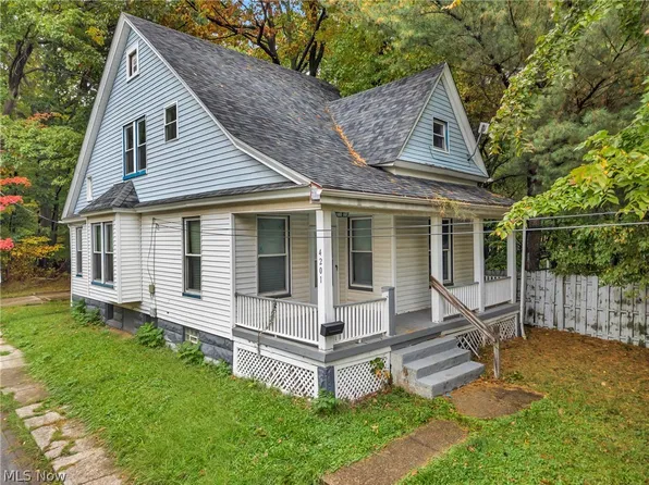 4201 W 39th St, Cleveland, OH 44109