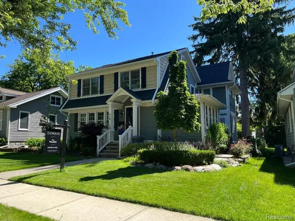 416 Wesley St, Rochester, MI 48307