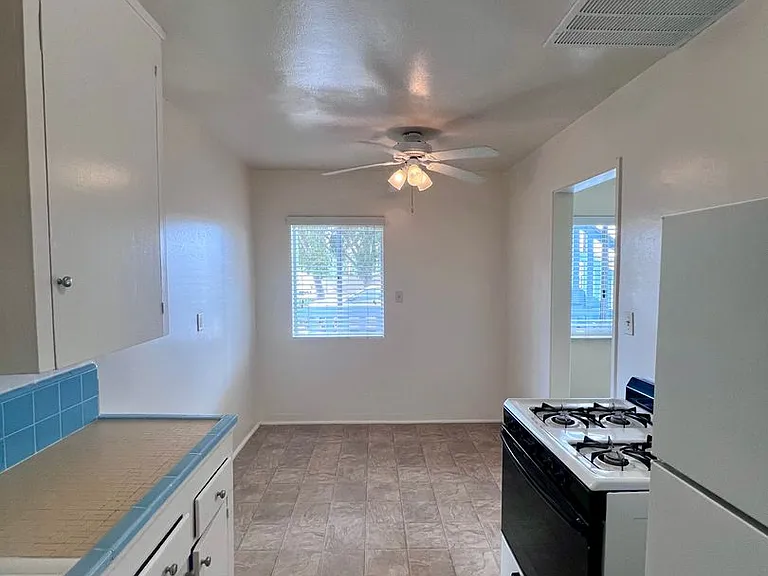 5674 Mildred St #B — Photo 6