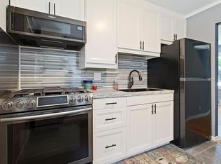 1994 Memory Ln, North Saint Paul, MN 55109