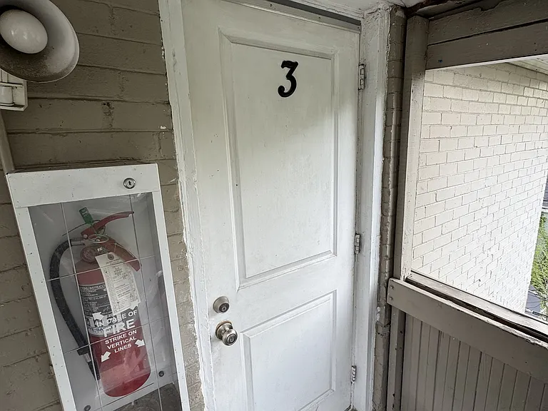 735 W 400 N #3 — Photo 12