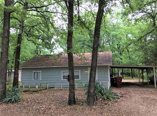 212 Seagrove Ln, West Tawakoni, TX 75474
