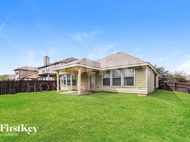 8028 Plateau Dr — Photo 15