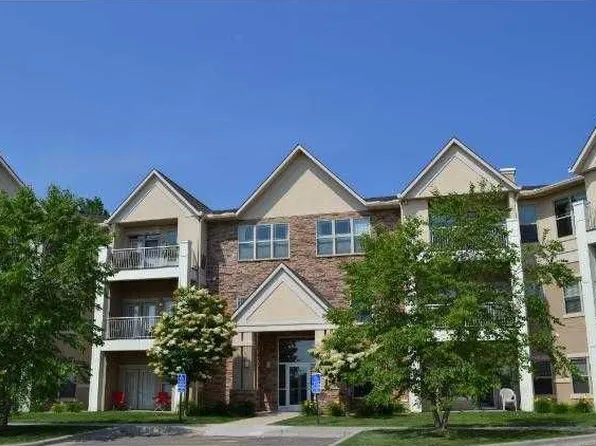 2103 Silver Bell Rd APT 211, Eagan, MN 55122