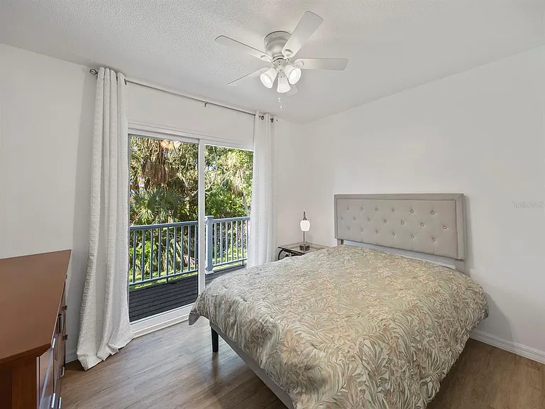 23019 Seneca Ave #B — Photo 16