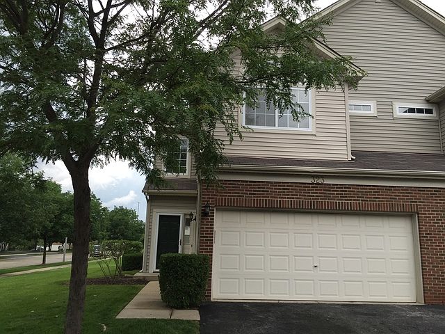 1st image of 323 Abington Woods Dr