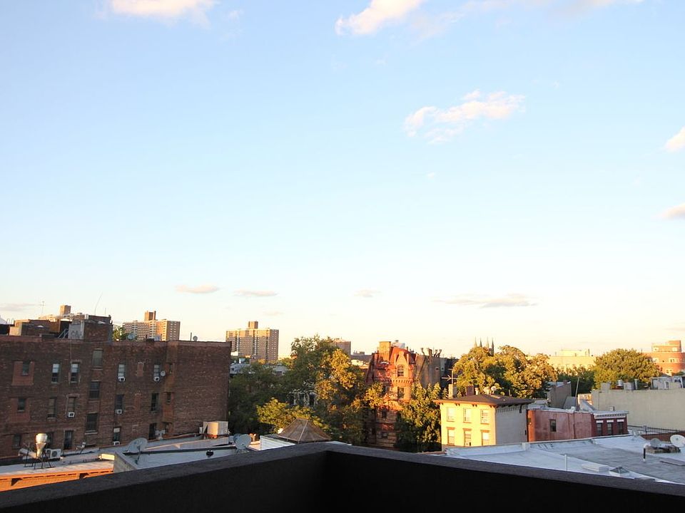 1st image of 499 Vanderbilt Ave APT 6A