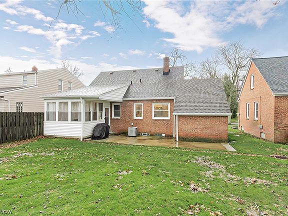 4th image of 1608 Sunview Rd