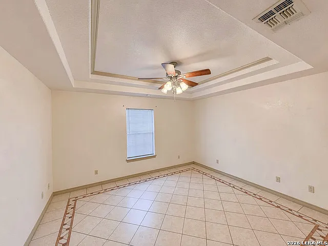 2140 Romel St — Photo 9